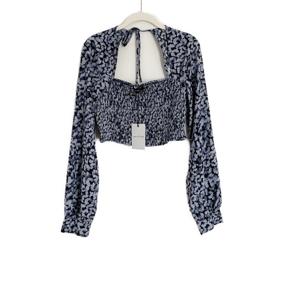 Jacquie The Label Smocked Crop Floral Blouse Size Medium NWT - Picture 1 of 2